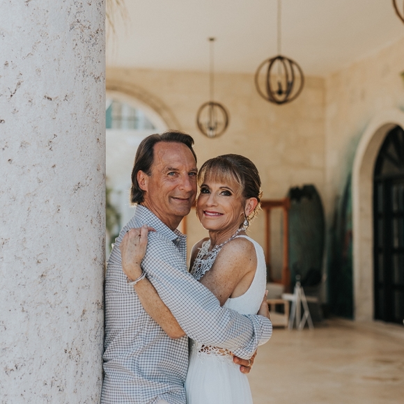 Meet your Posher, Peggy - Picture 2 of 2